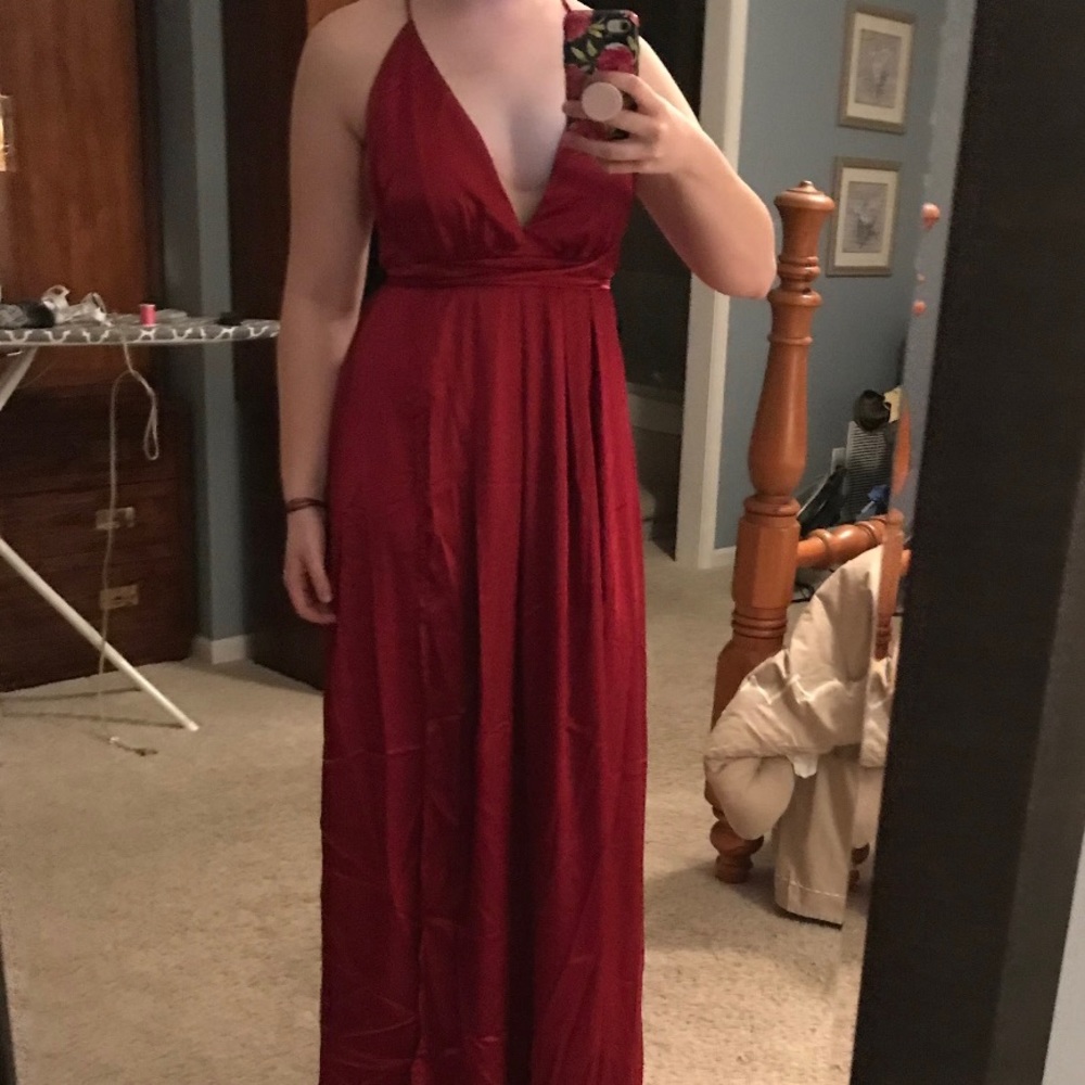 NWT White Fox Akela Maxi Red Dress Size Large